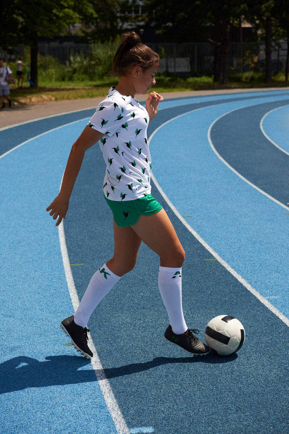 Le maillot Suzanne AOV Colibri